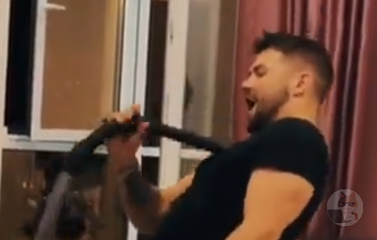 【動画】犬さん 飼い主の危機を察知してすぐ助けに来る有能動物だった