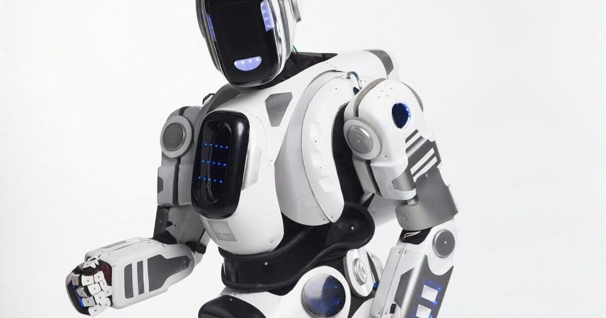 【悲報】テスラの人工知能搭載ロボット「オプティマス」お前らと同等レベルの仕事が出来そう