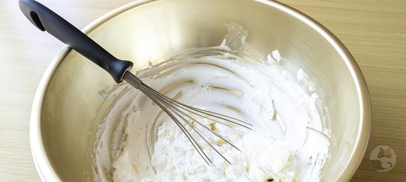 【画像】ケーキ買わずにみかん缶とホイップ