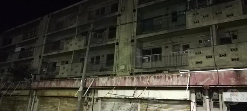 手取り16万弱者男性ワイ、深夜徘徊を楽しんでしまう