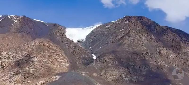 【動画】遠くで発生した雪崩を撮ってた結果……wwwwwwwwwwwwwww