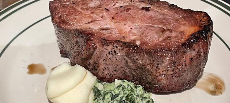 【画像】極厚ポークステーキ、ガチで美味そうwww