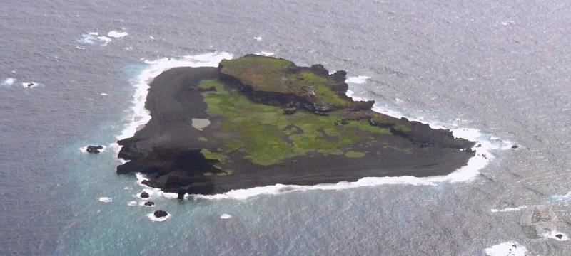 【画像】小笠原村に突如現れた「西之島」さん、この10年でとんでもない変化を遂げていた