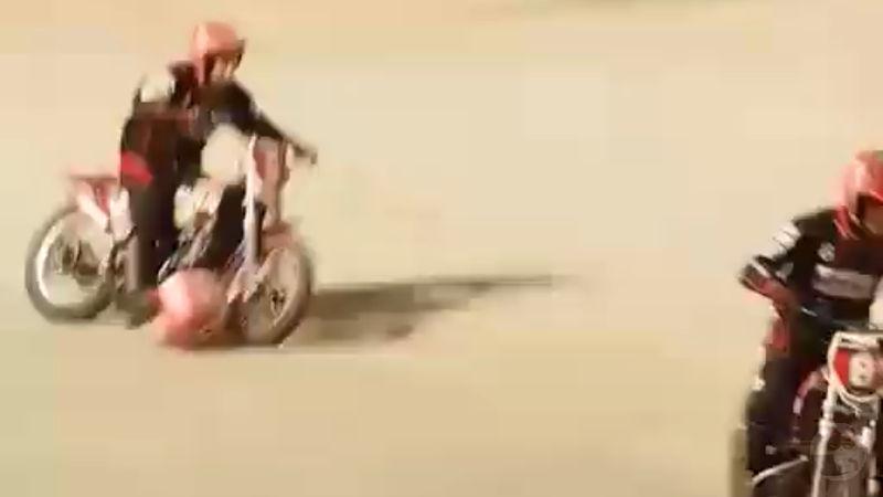 【動画】海外でとんでもないスポーツが発明されてしまう・・・