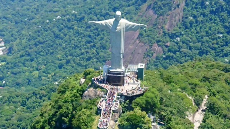 【画像】ブラジルのキリスト像、お前らが思ってるほどでかくない